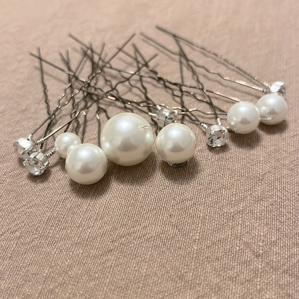 Sarah Roberts London hair pin set